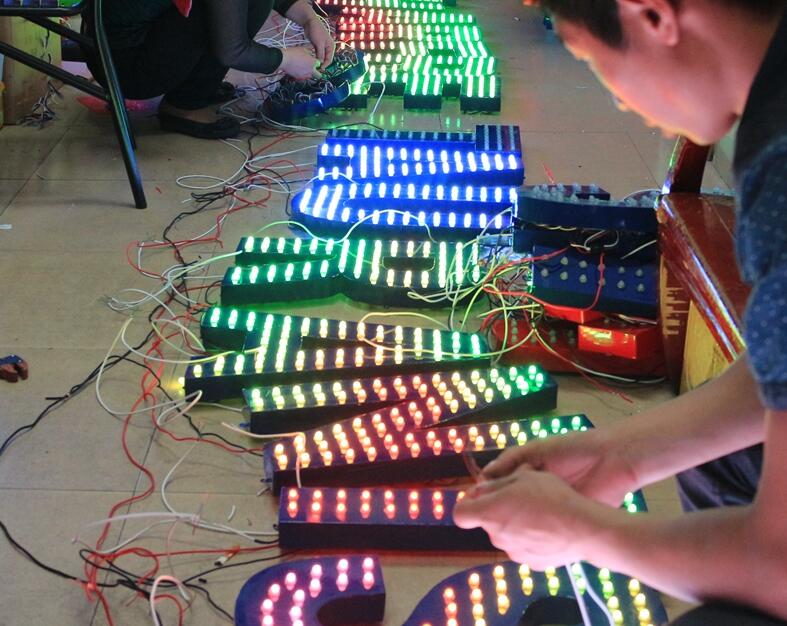LED外露全彩发光字制作步骤